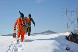 雪晴天，忙作業(yè)