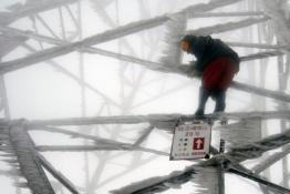 全力確保電網安全穩(wěn)定運行