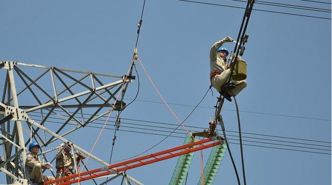 供電公司：成功研發(fā)耐張導(dǎo)線壓接管新型防護(hù)金具