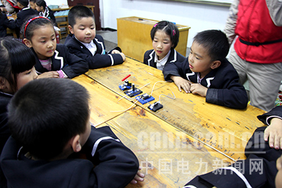 W020171124367601428002