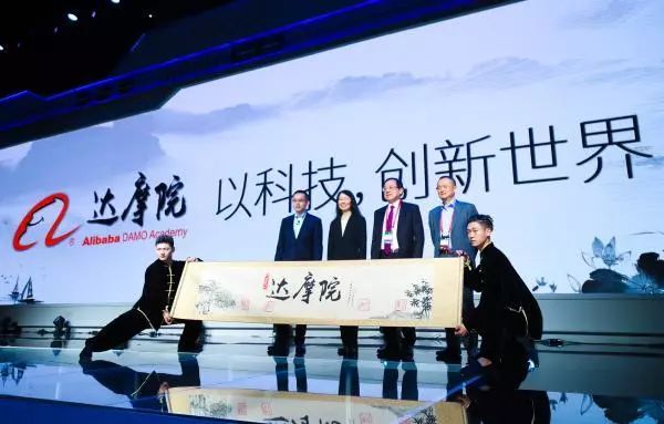 2017中國云計算行業(yè)年度盤點：黑馬崛起，強者恒強