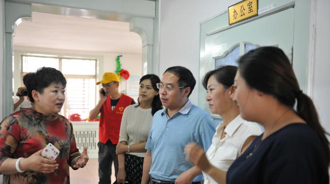 藍心行動關(guān)愛兒童