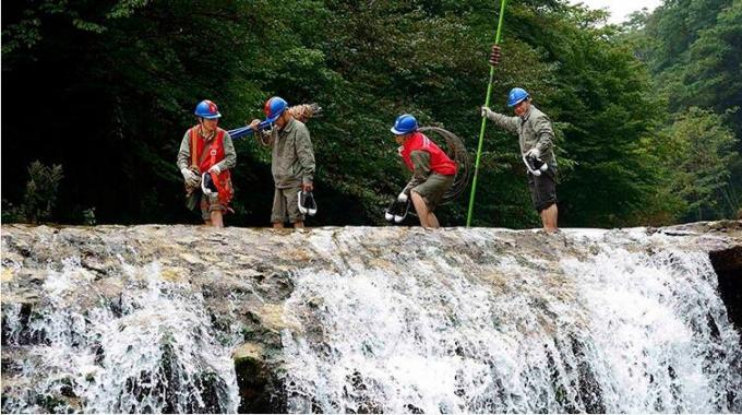 湖北神農(nóng)架：農(nóng)網(wǎng)改造進林區(qū) 電亮深山致富路