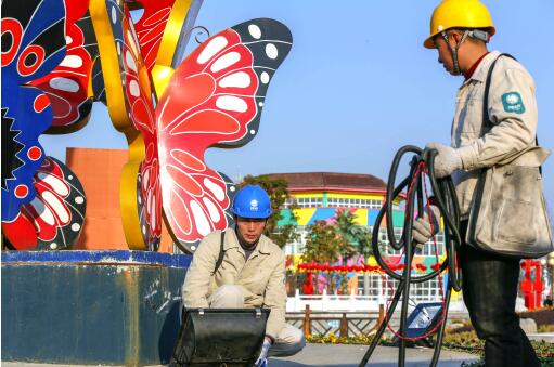 接駁臨時(shí)電纜和配電控制箱