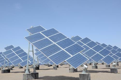 格爾木新增光伏風力并網(wǎng)裝機950兆瓦 創(chuàng)歷年之最