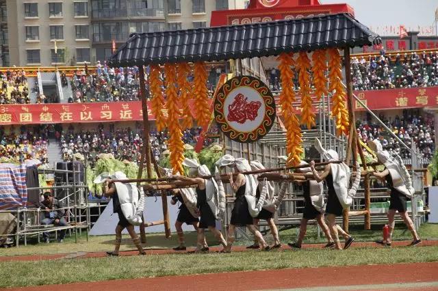 楚雄州慶，跟著小赫茲一起湊熱鬧！