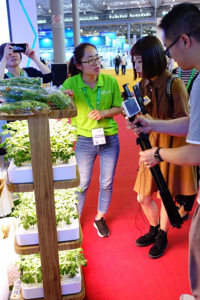 “互聯(lián)網(wǎng)+”農(nóng)業(yè)模式齊聚成都農(nóng)博會，尚作有機(jī)產(chǎn)品成焦點