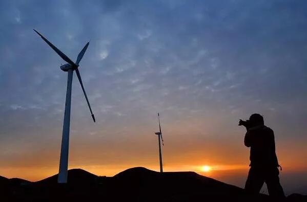 華銳風電浮沉錄
