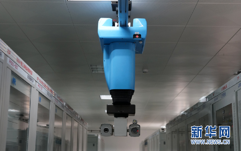 南方電網(wǎng)在廣東啟動“最聰明”變電站 四名智能機(jī)器人巡檢