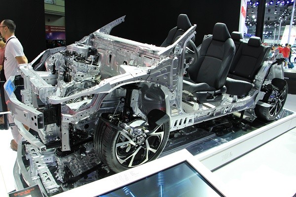 日本氫燃料電池汽車為何快人一步？