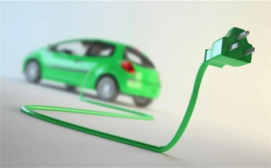 電動(dòng)車市半年考：“占號車”成為棄子，插混風(fēng)頭正勁