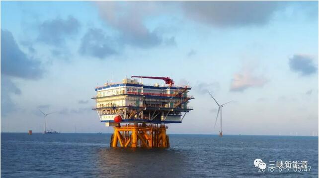 江蘇大豐300兆瓦海上風(fēng)電項目升壓站吊裝
