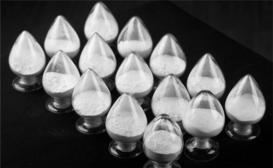 碳酸鋰價(jià)格過(guò)山車至低谷 結(jié)構(gòu)調(diào)整或?yàn)榈就黄瓶? border=